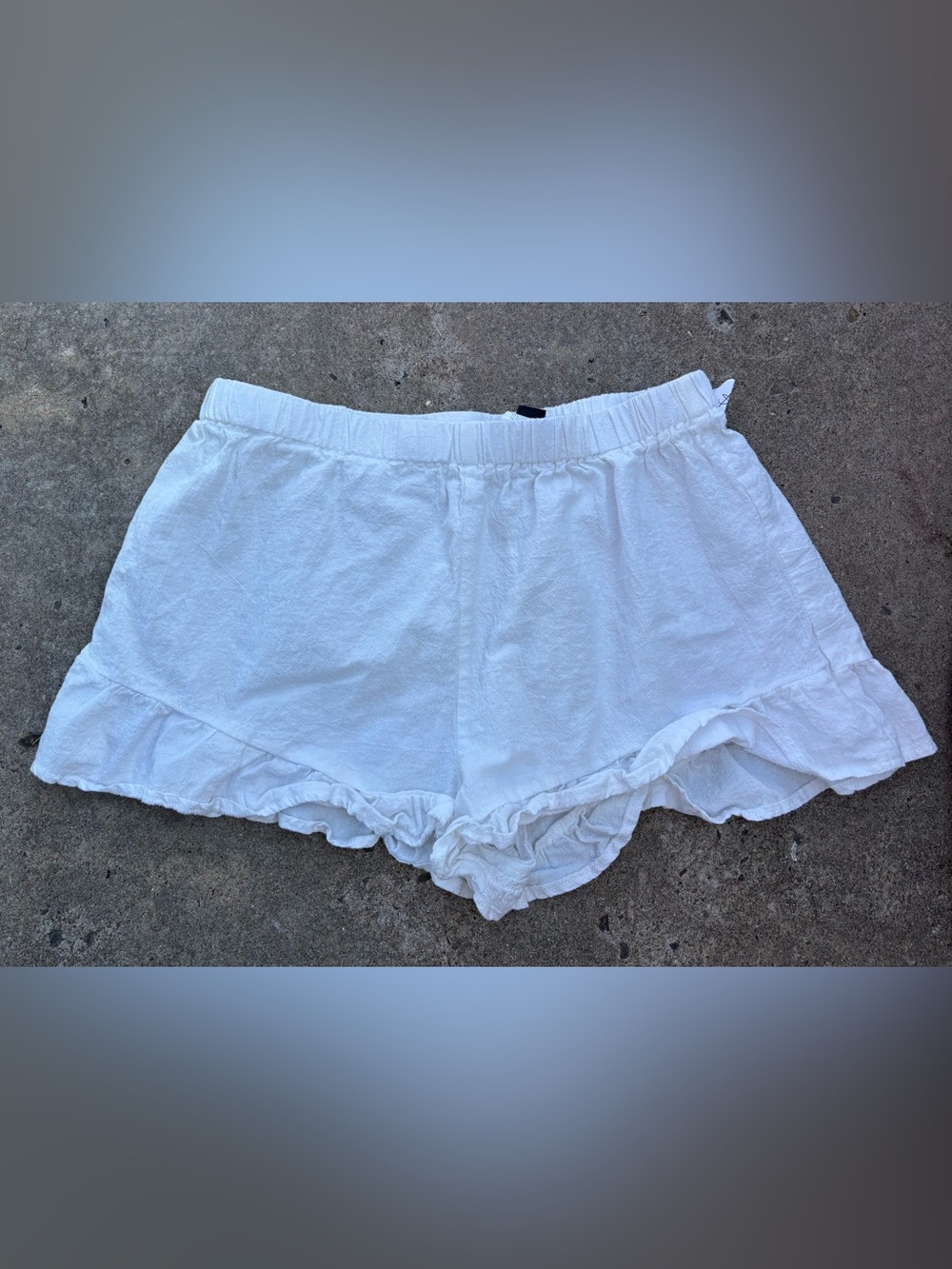 SHEIN White Ruffle Hem Sleep Shorts